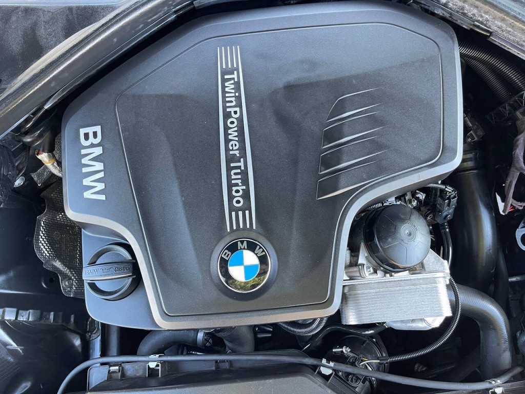 2012 BMW 3 Series Image 44