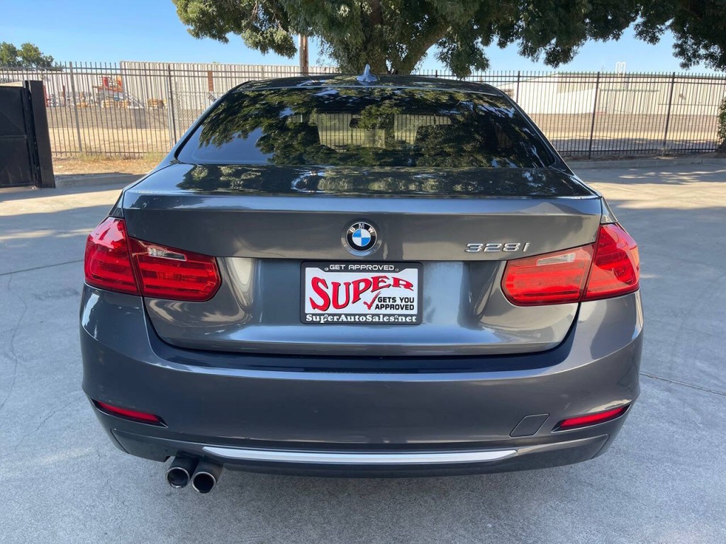 2012 BMW 3 Series Image 53