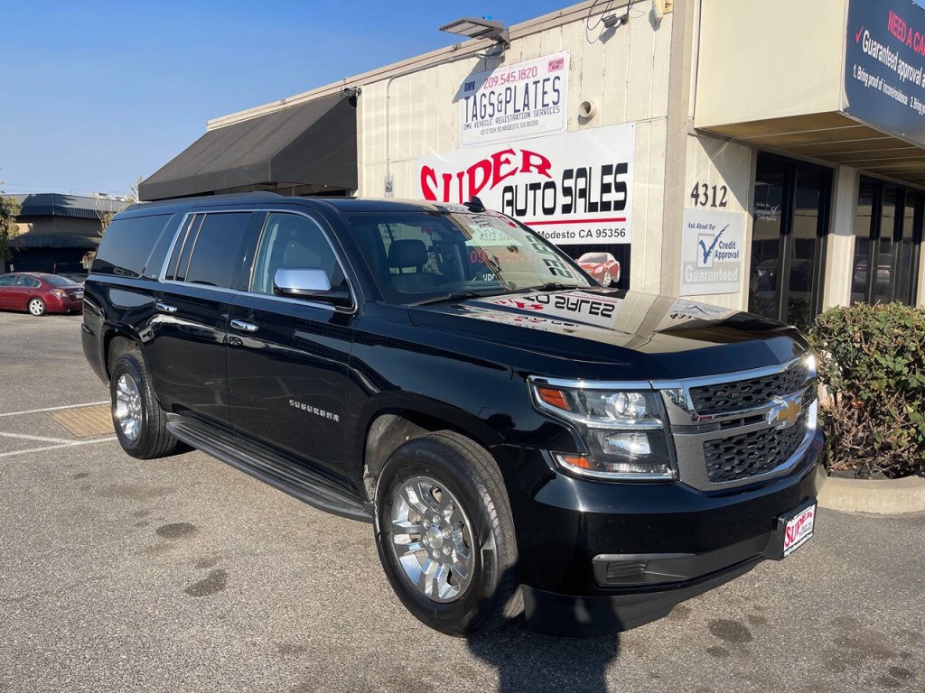 2016 Chevrolet Suburban Image 25