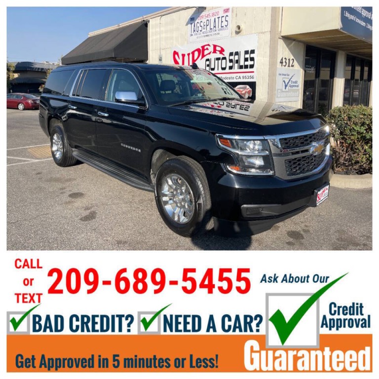 2016 Chevrolet Suburban Image 2