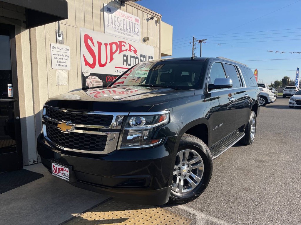2016 Chevrolet Suburban Image 7