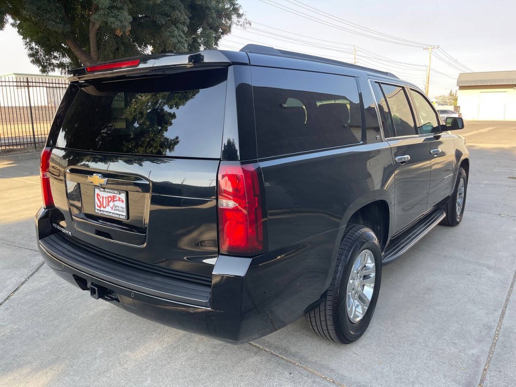 2016 Chevrolet Suburban Image 60