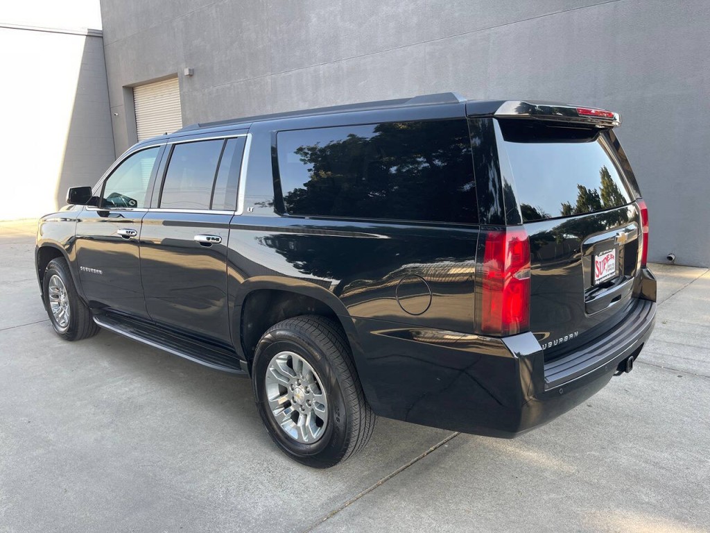 2016 Chevrolet Suburban Image 62