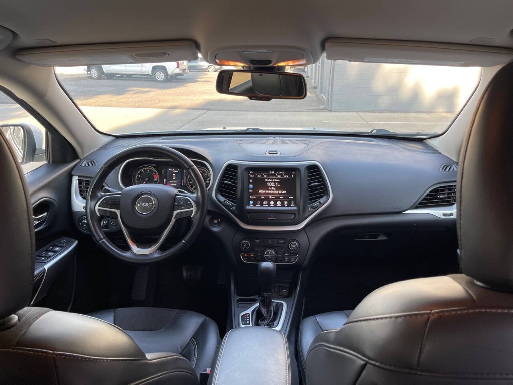 2018 Jeep Cherokee Image 18