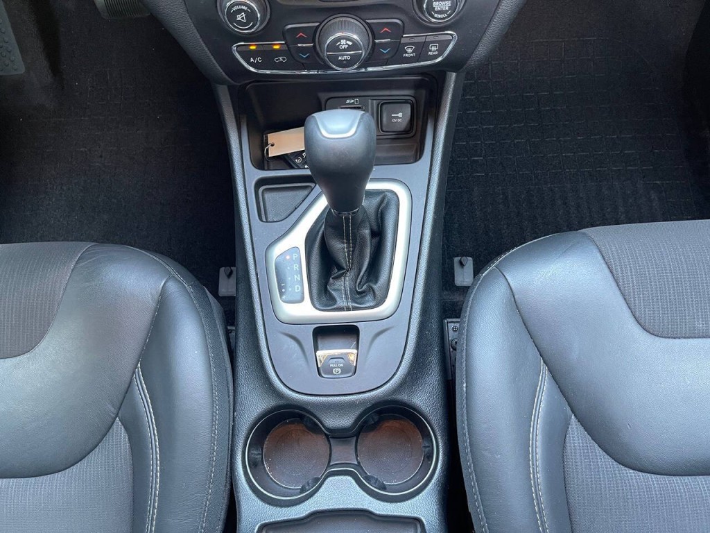 2018 Jeep Cherokee Image 23