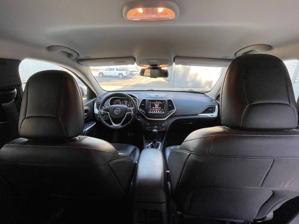 2018 Jeep Cherokee Image 33