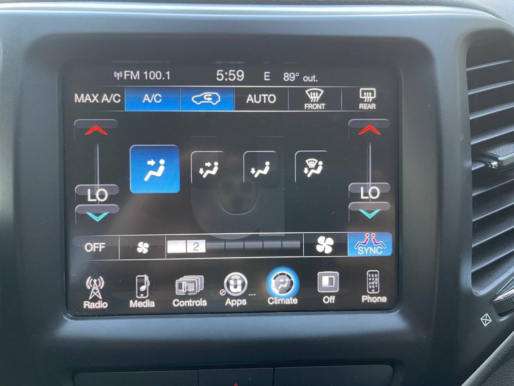 2018 Jeep Cherokee Image 34