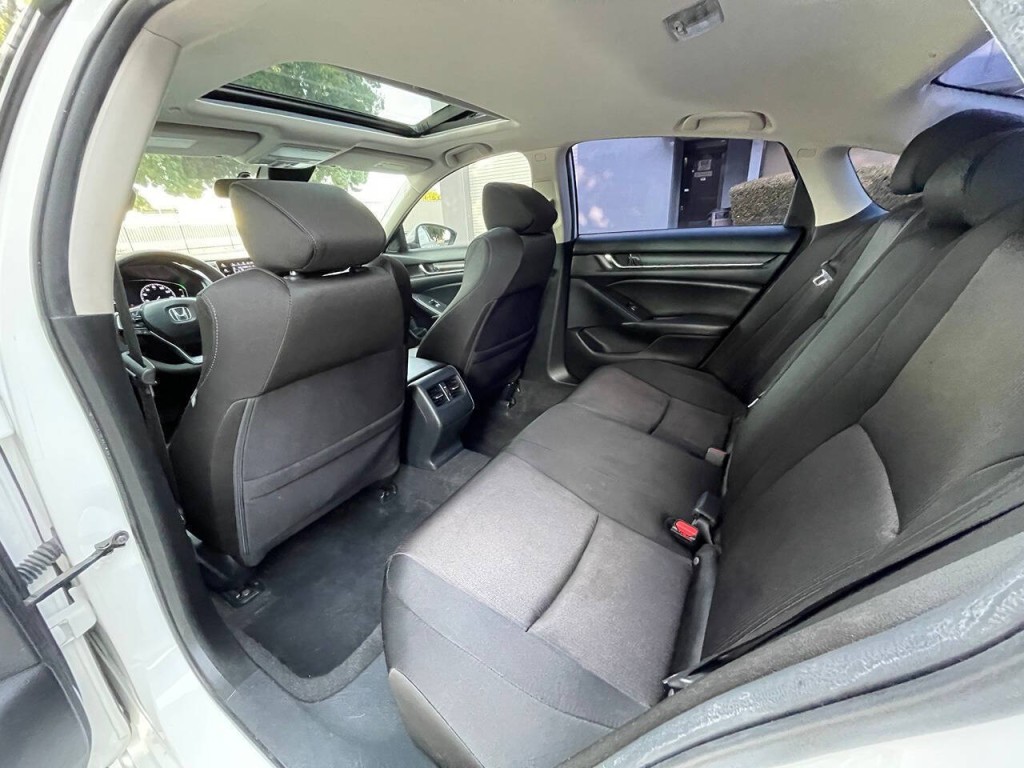 2020 Honda Accord Image 31