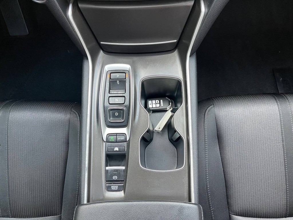2020 Honda Accord Image 34