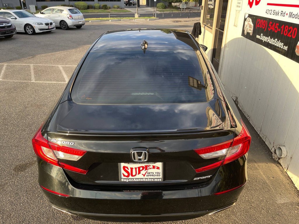 2018 Honda Accord Image 28
