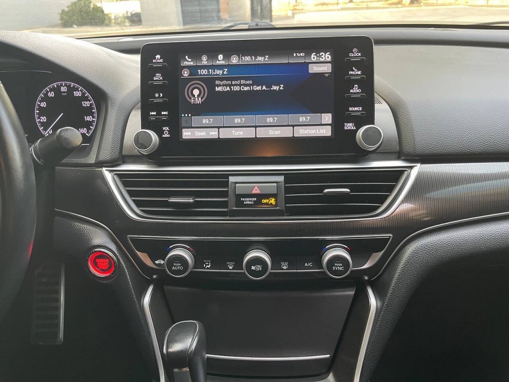 2018 Honda Accord Image 34