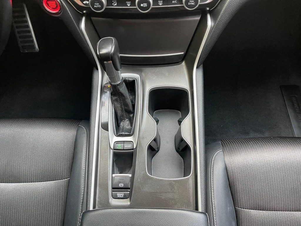 2018 Honda Accord Image 35