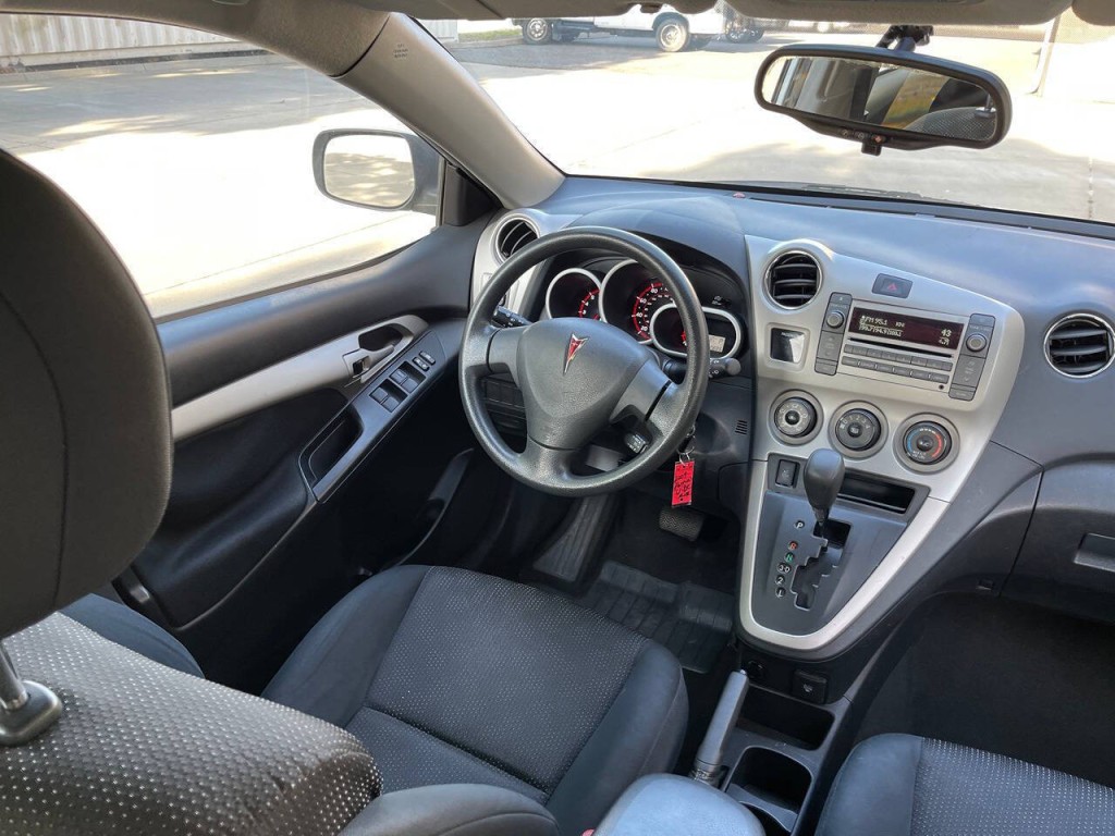 2009 Pontiac Vibe Image 16