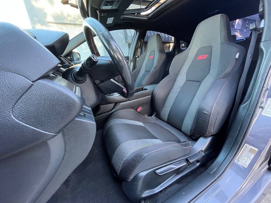 2017 Honda Civic Image 12