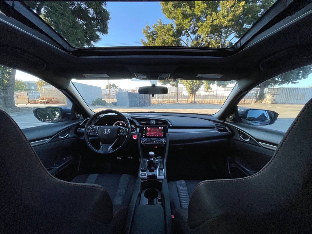 2017 Honda Civic Image 18