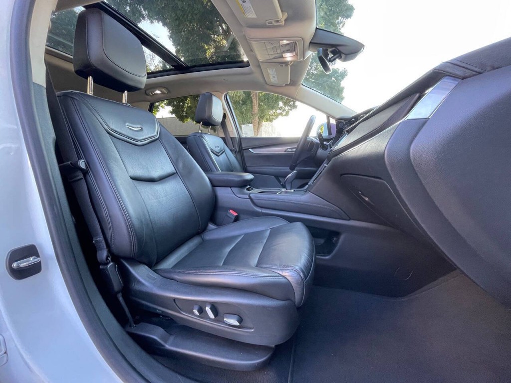 2017 Cadillac XT5 Image 13