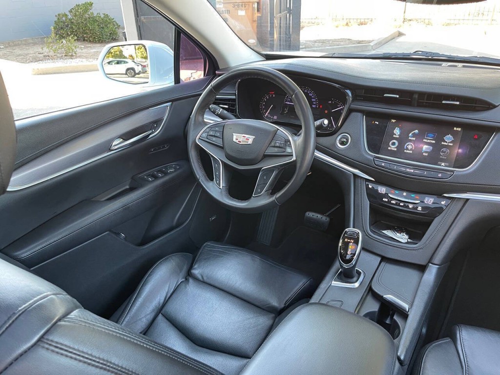 2017 Cadillac XT5 Image 16