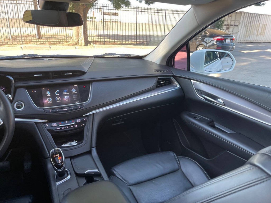 2017 Cadillac XT5 Image 17