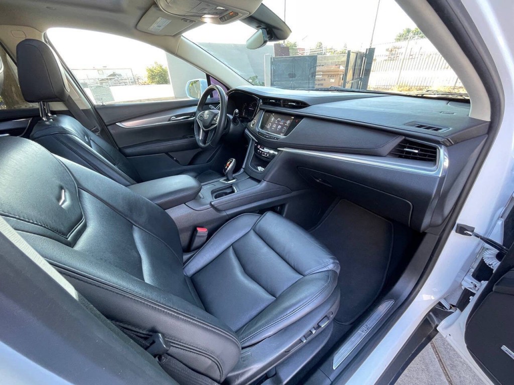 2017 Cadillac XT5 Image 30