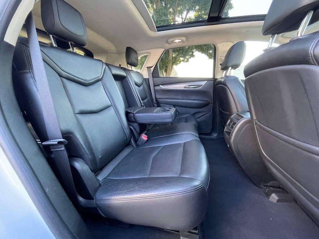 2017 Cadillac XT5 Image 32
