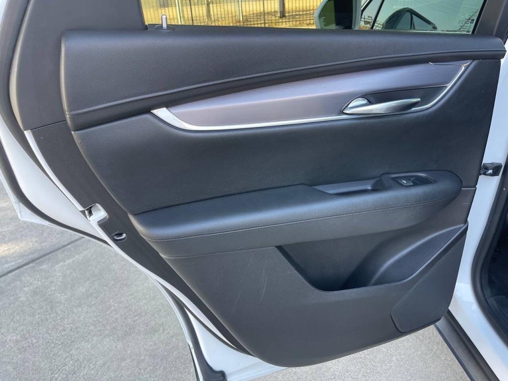 2017 Cadillac XT5 Image 38