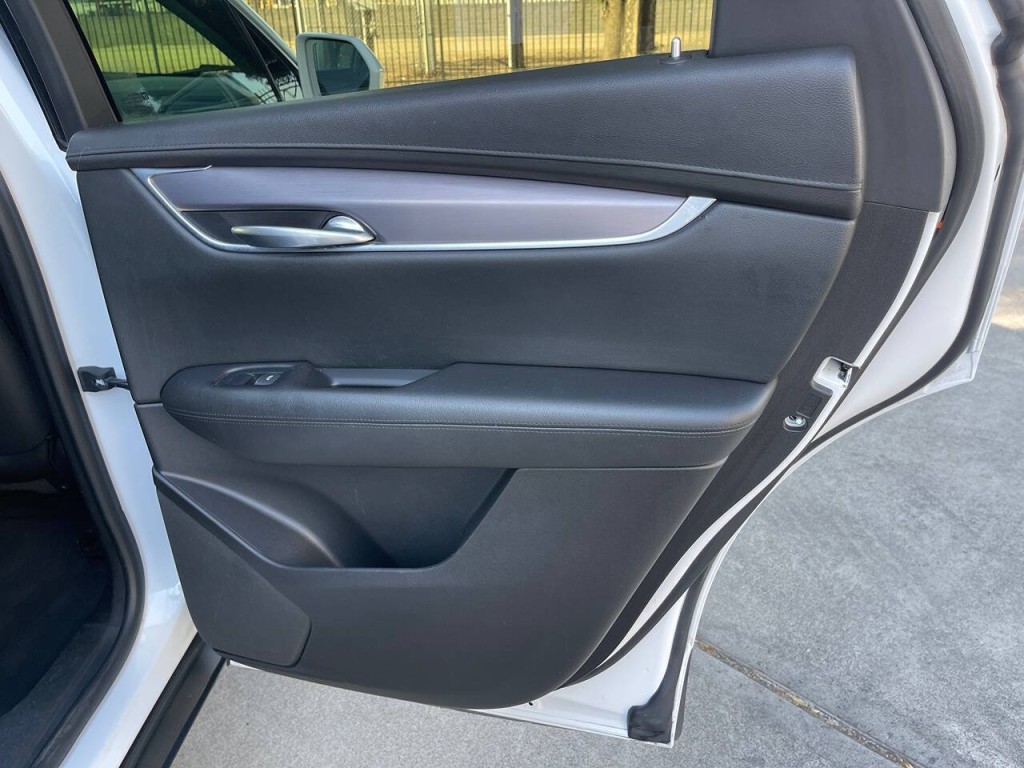 2017 Cadillac XT5 Image 39