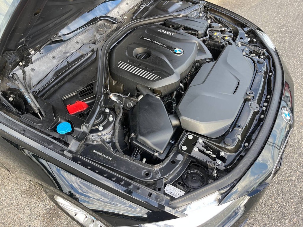 2017 BMW 3 Series Image 54