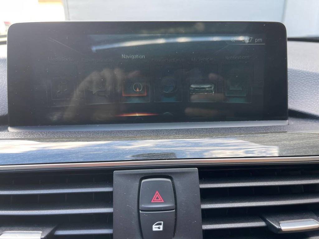 2017 BMW 3 Series Image 22