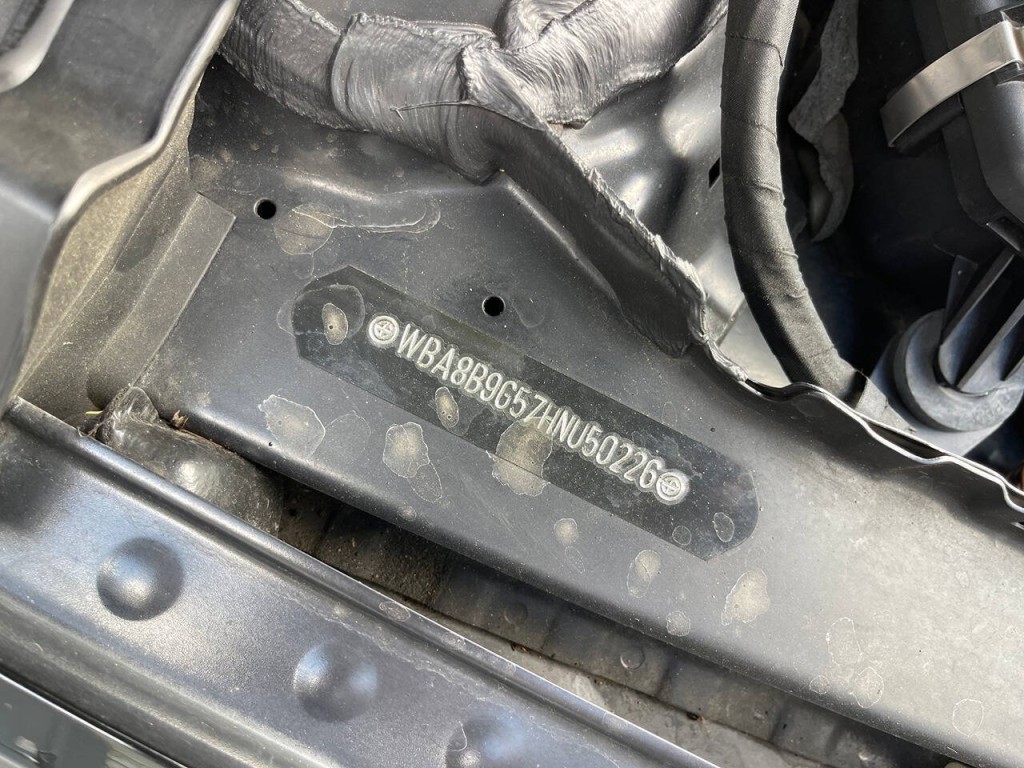 2017 BMW 3 Series Image 39