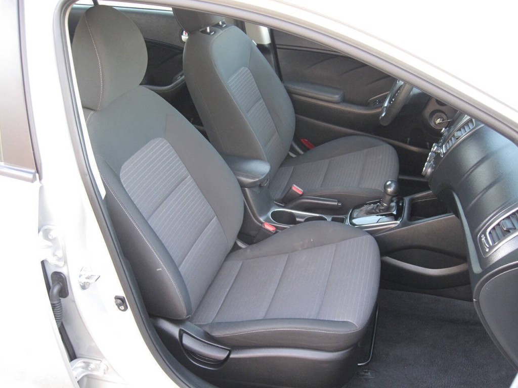 2018 Kia Forte Image 13