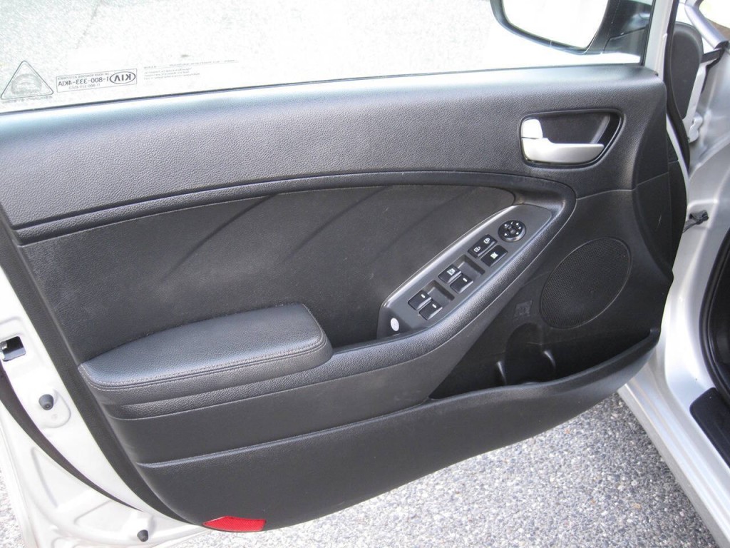 2018 Kia Forte Image 21