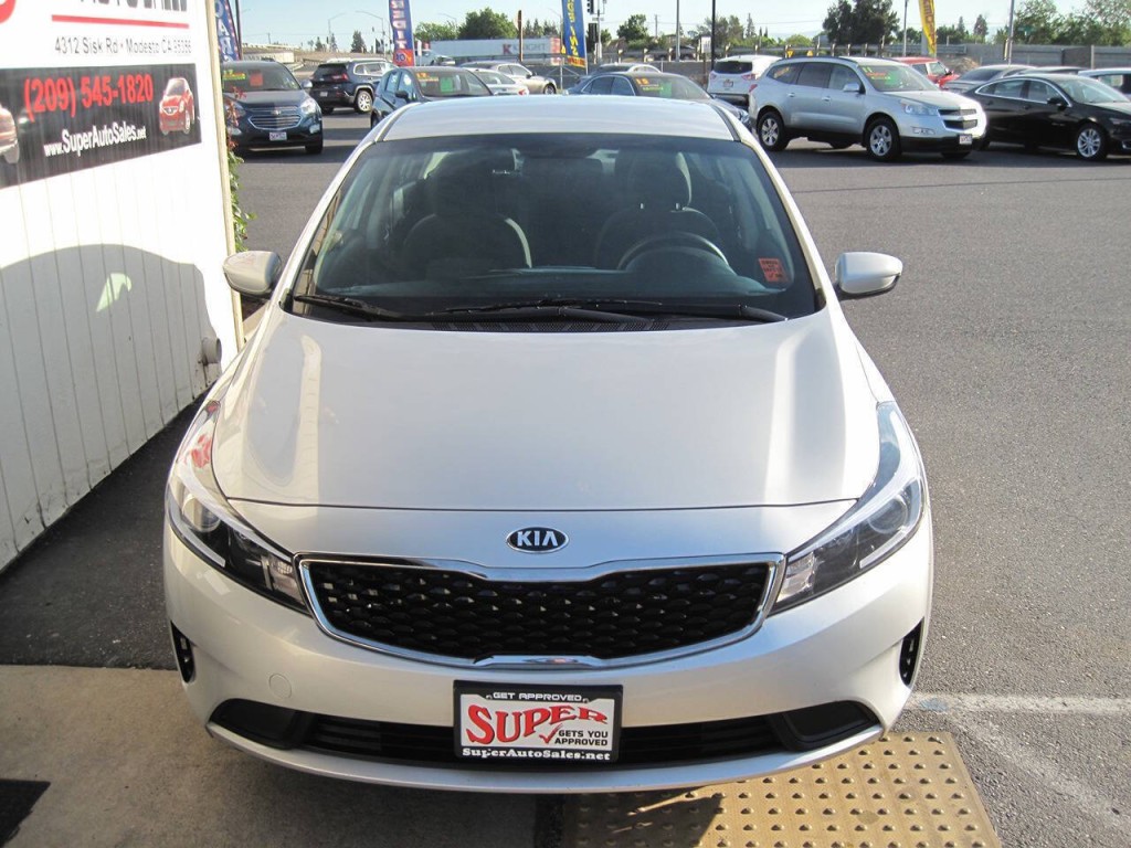 2018 Kia Forte Image 27