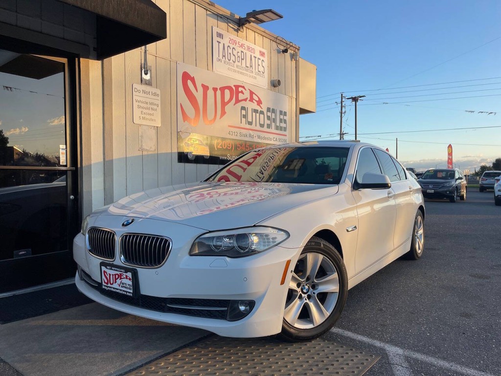 2013 BMW 5 Series Image 26