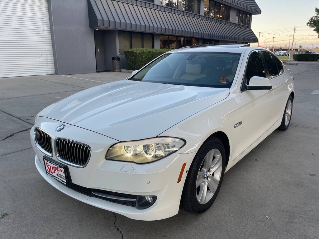 2013 BMW 5 Series Image 53