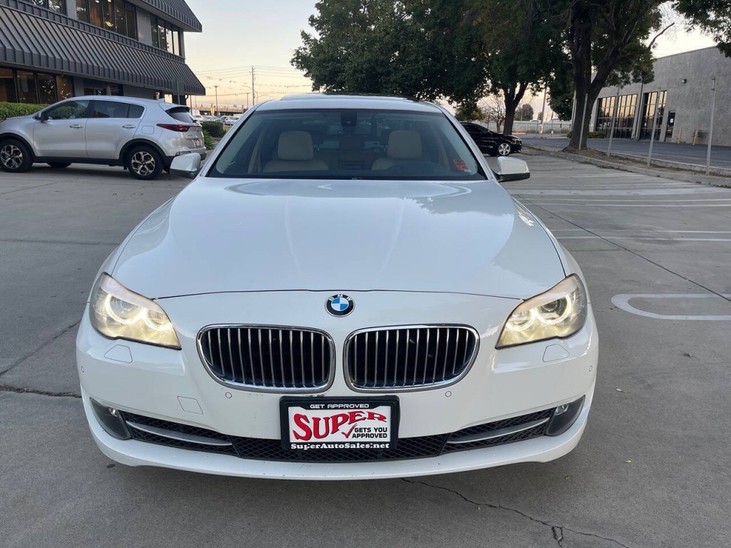 2013 BMW 5 Series Image 54
