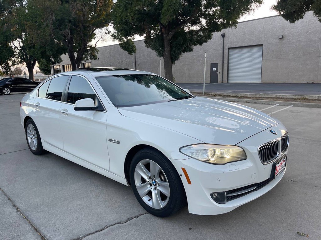2013 BMW 5 Series Image 55