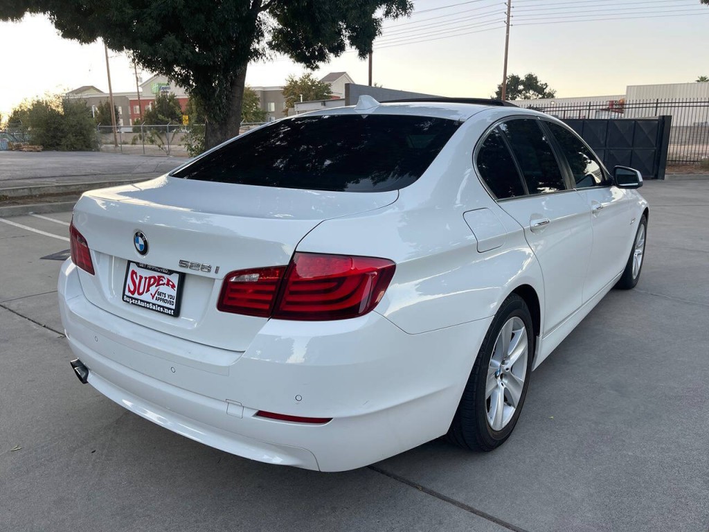2013 BMW 5 Series Image 57