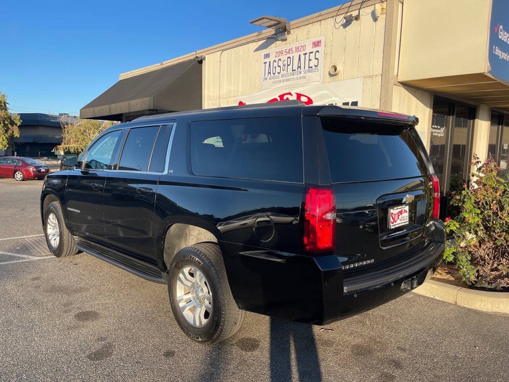 2018 Chevrolet Suburban Image 11