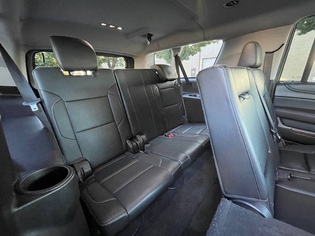 2018 Chevrolet Suburban Image 17