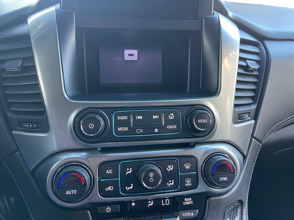 2018 Chevrolet Suburban Image 39