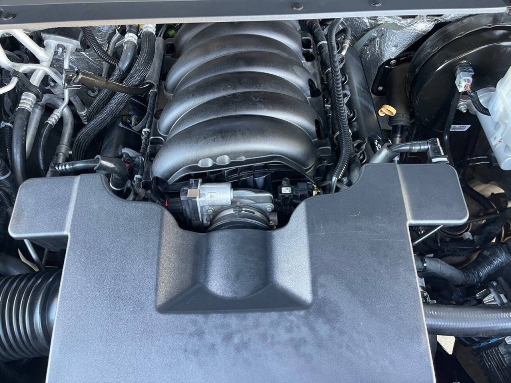 2018 Chevrolet Suburban Image 46