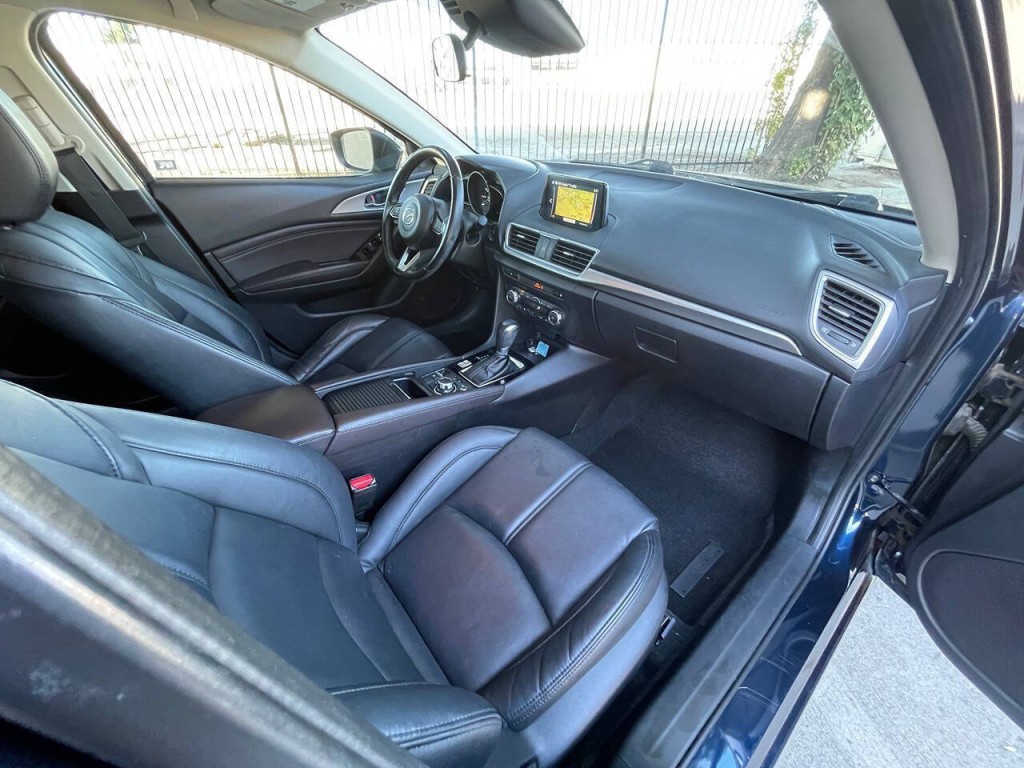 2018 Mazda Mazda3 Image 28