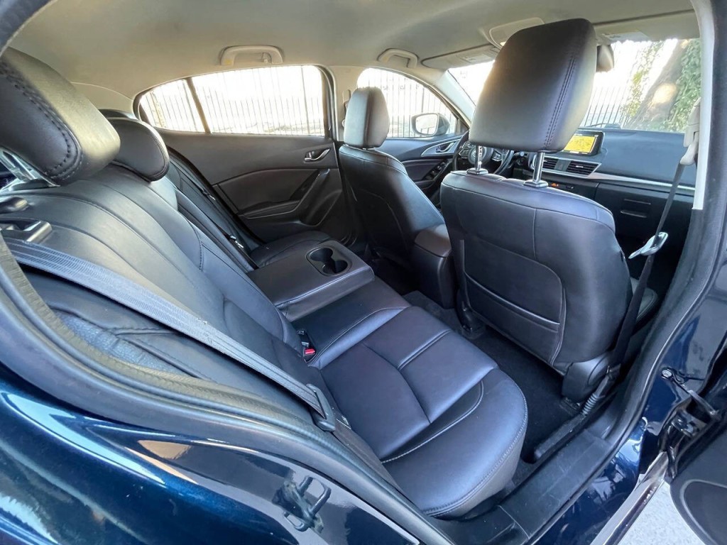 2018 Mazda Mazda3 Image 29