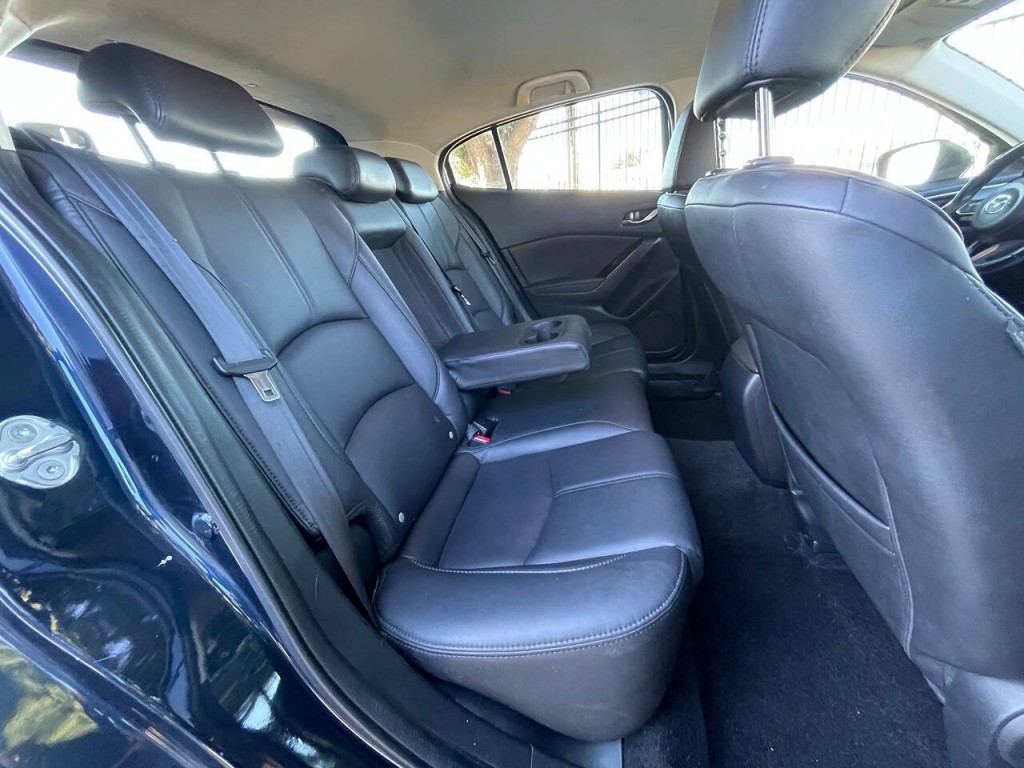 2018 Mazda Mazda3 Image 30