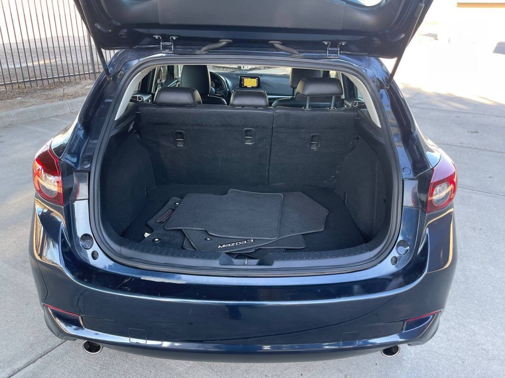 2018 Mazda Mazda3 Image 32