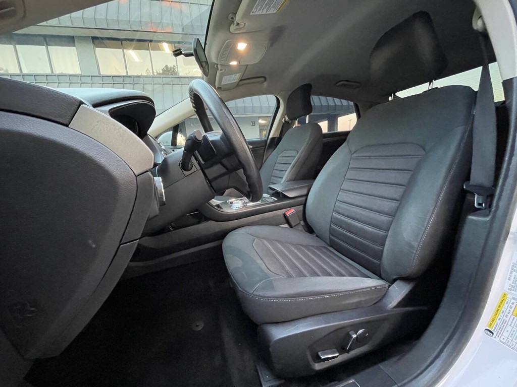 2018 Ford Fusion Image 12