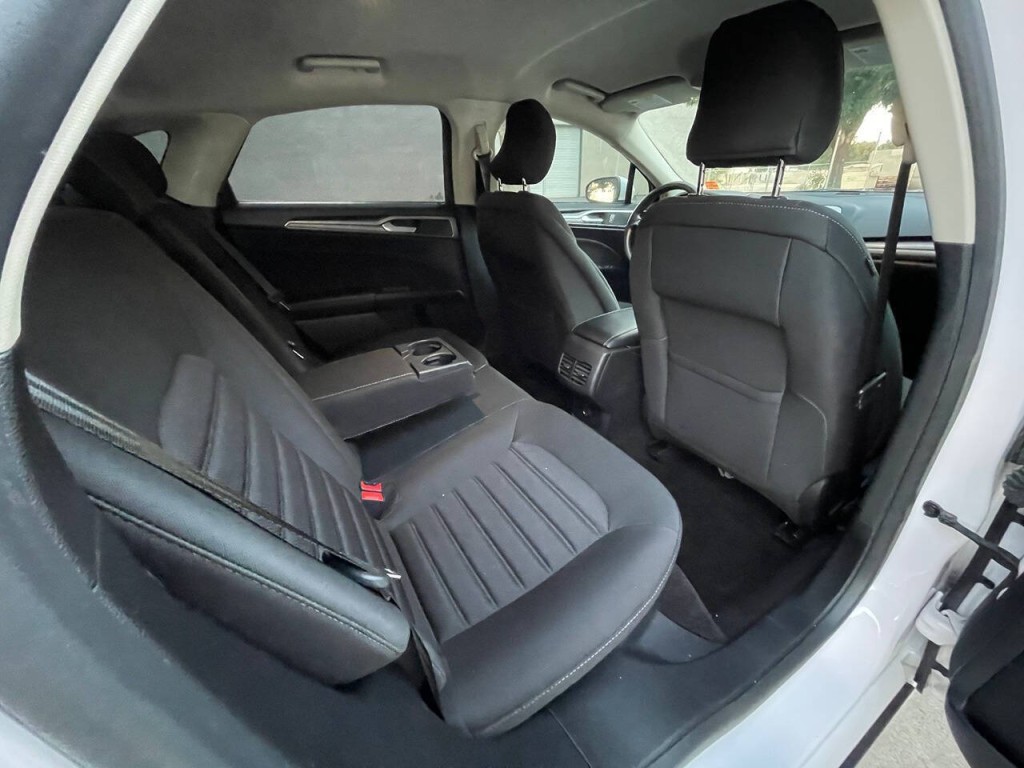 2018 Ford Fusion Image 32