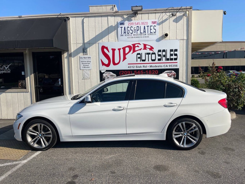 2017 BMW 3 Series Image 9