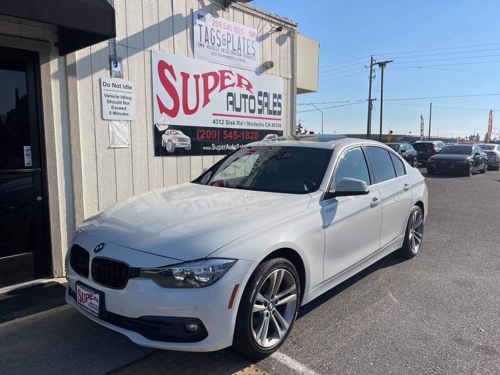 2017 BMW 3 Series Image 26