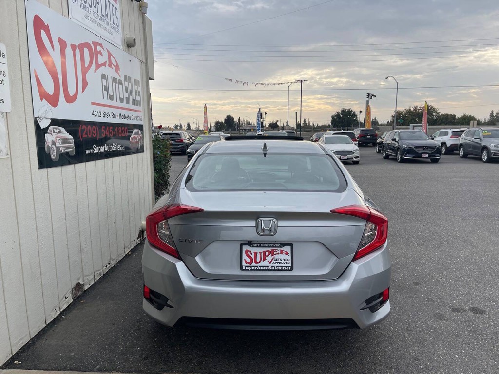 2017 Honda Civic Image 5